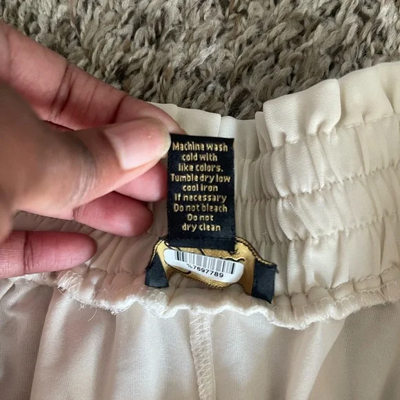 Japna Cream Pleated Extra-Wide Flowy Pants - Picture 9 of 13